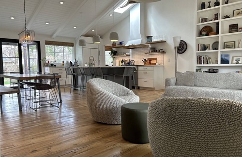 Green Meadows House | Beautiful newly renovated home 1.5-miles to Folsom Field/CU or downtown Boulder
