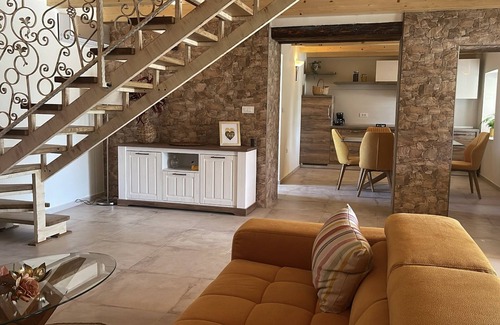 Hrboki Villa | Beautiful newly renovated villa - Villa Sara Hrboki *5 minutes to the beach*