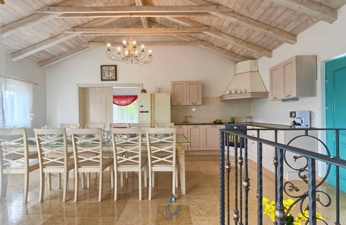Buzet Villa | Beautiful newly renovated villa with private pools
