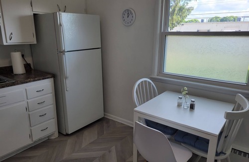 Monona Apartment | Beautiful, Newly-Updated Madison Apartment