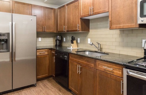 North Broadway - Holiday Apartment | Beautiful North Boulder one bedroom apartment