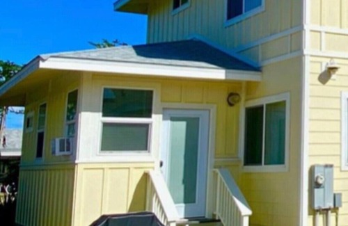 Laie Apartment | Beautiful North Shore Studio located steps away from the beach!