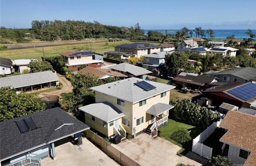 Laie Apartment | Beautiful North Shore Studio located steps away from the beach!