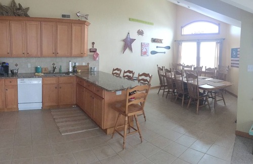 Beach Haven Gardens House | Beautiful Oceanside 4/5 Bedroom Beachhouse!