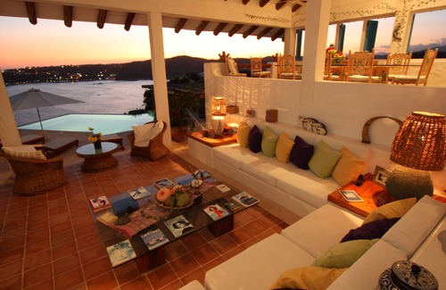 Santa Maria Huatulco Villa | Beautiful Ocean Front Villa Mexico 5 Bedrooms Fully Staffed POOL Amazing