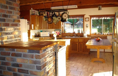 Cortes Island House | Beautiful Ocean View Villa with Pool on Cortes Island - Sleeps 16