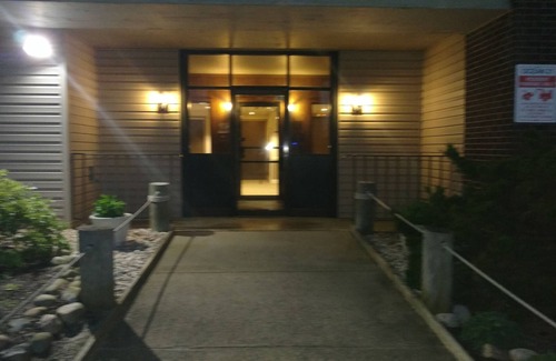 South Seaside Park Condo | Beautiful Ocean Front Bldg. 2 Bed./2 Bath Condo Sleeps 6 LUX $3000 /wk.