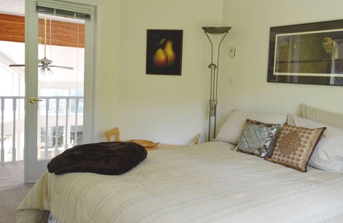 Otter Point House | Beautiful Ocean-front property