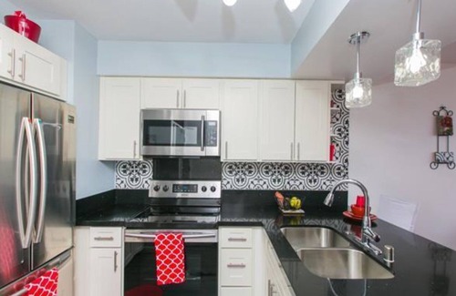 Makaha Condo | Beautiful Ocean & Mountain View Condo w/Security 24/7