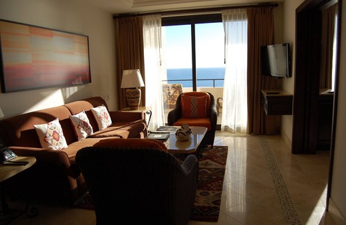 Marina Apartment | Beautiful Ocean Front Suite!