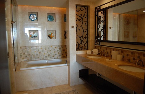 Marina Apartment | Beautiful Ocean Front Suite!