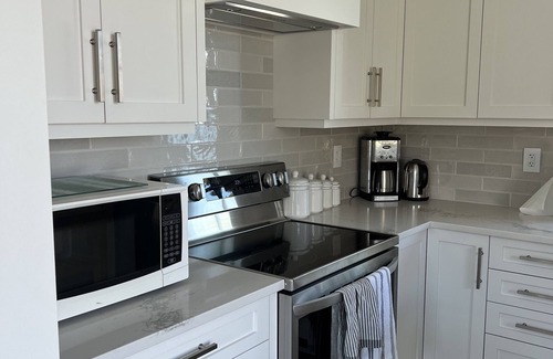 Regional District of Nanaimo House | Beautiful Ocean View Roof top Suite In Nanoose Bay.