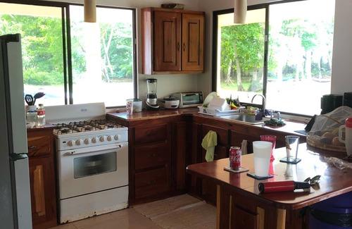 Quebrada La Gamba Villa | Beautiful Oceanfront Villa in Playa Zancudo