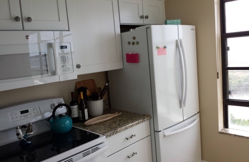 Marco Island Condo | Beautiful, Oceanfront South Seas NW Condo with Stunning Views
