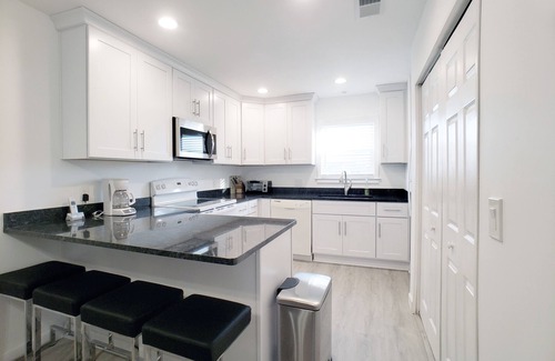 Ocean Sands Condo | Beautiful Oceanside Property W/Pool in Great Beach Location!