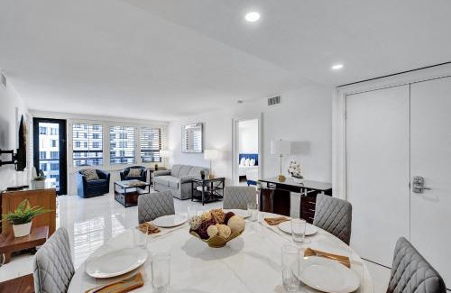 Mid Beach Apartment | Beautiful Oceanside Retreat Beach Service 609