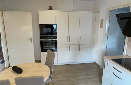 Riegelsberg Apartment | Beautiful old apartment in Riegelsberg, Saarland