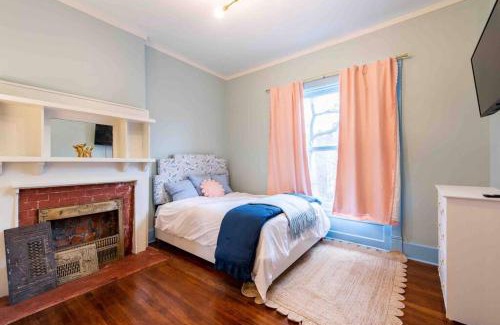 Old Louisville Apartment | Beautiful Old Louisville Two Bedroom Apartment
