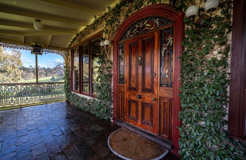 Millbrook House | Beautiful Old World Adelaide Hills Lodge