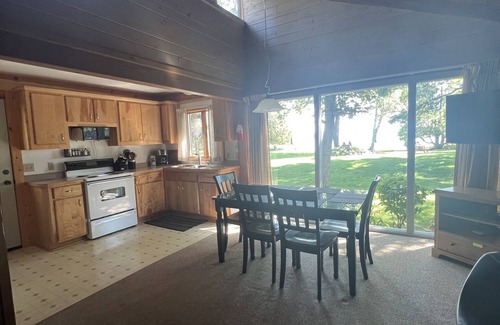 Glen Arbor Villa | Beautiful On Big Glen Lake Sandy Beach!