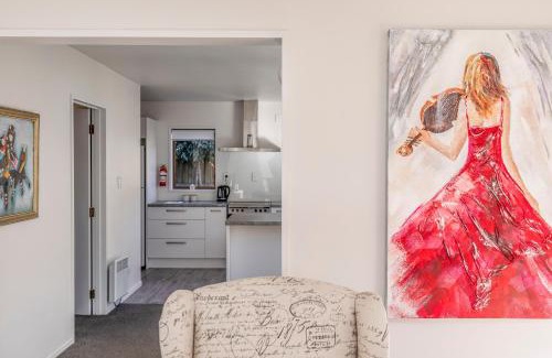Saint Albans Villa | Beautiful on Devonport