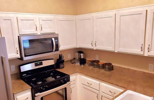Las Vegas Condo | Beautiful one bd next to pool and hiking trails!