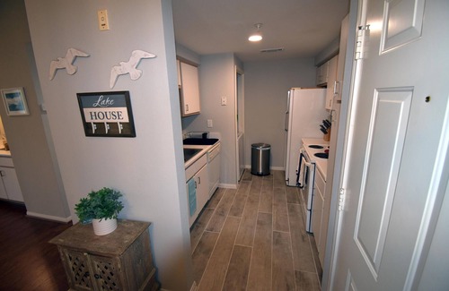 Walden on Lake Conroe Condo | Beautiful One Bedroom Waterview Condo On Lake Conroe - 208-B