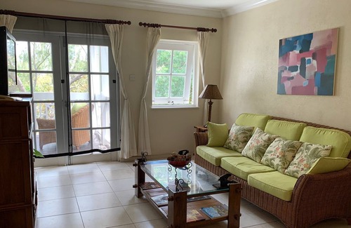 Blue Waters Villa | Beautiful One-bedroom 15 minute walk to white sandy beach