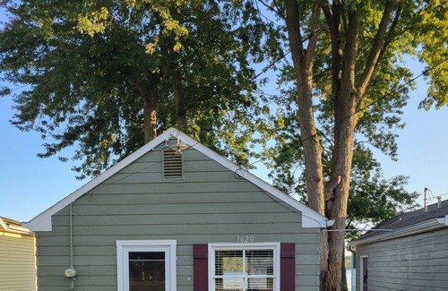 Lake Odessa Cottage | Beautiful open floor plan cottage with lake view
