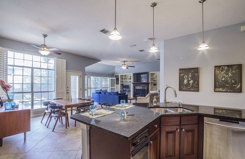Riverplace House | Beautiful Open Floorplan Home with Pool few min drive to Lake Austin & Travis