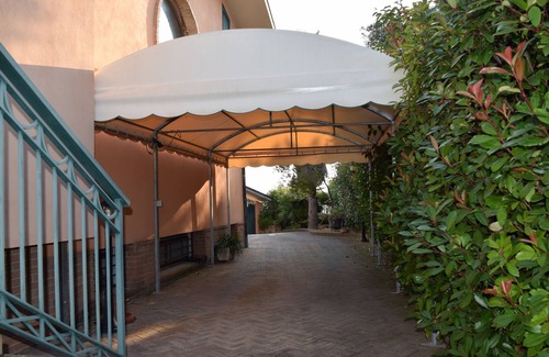 Minturno Apartment | Beautiful OPEN SPACE on the hills of Scauri overlooking the Gulf of Gaeta