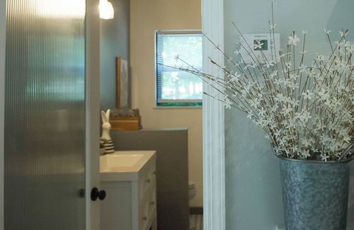 Modesto Other | Beautiful Orchard House on the Farm