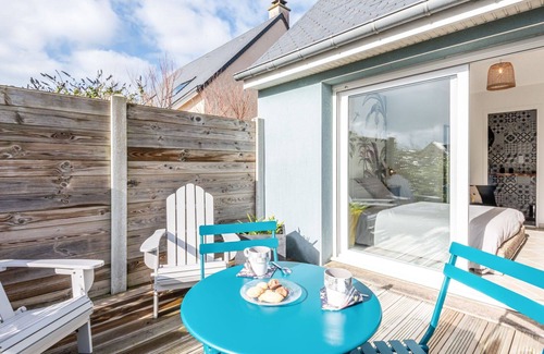 Bretteville-sur-Ay House | Beautiful private villa for 6 people with WIFI, TV, terrace, pets allowed and parking