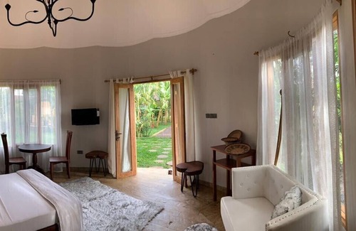 Moshi Hotel | Beautiful, peaceful place to stay