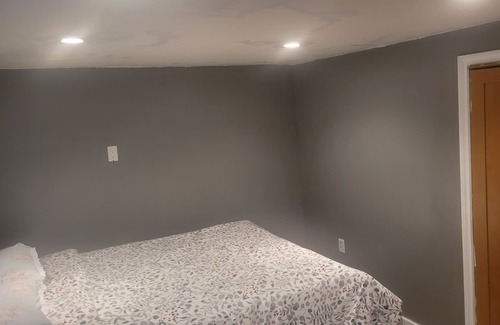 St. Catharines House | Beautiful Peaceful 3bed Apartment