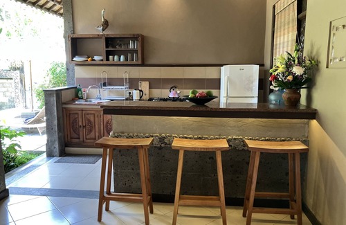 Penestanan Villa | Beautiful, Peaceful Villa/Excellent Location/Wonderful Balinese Staff