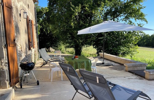 Fouleix Cottage | Beautiful Perigordian house renovated with old-world charm
