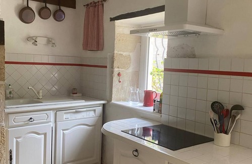 Coulaures House | BEAUTIFUL PERIGOURDIN HOUSE 12 people 6 bedrooms PRIVATE SWIMMING POOL AT THE END OF A FOREST
