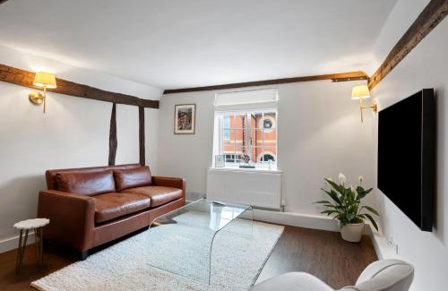 Braintree Apartment | Beautiful period property in historic town