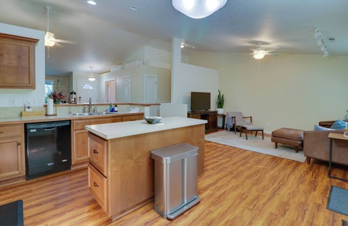Washougal House | Beautiful Pet-Friendly Washougal Home w/Fire Pit!