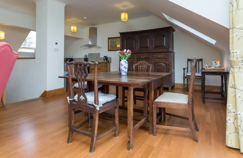 Kendal Cottage | Beautiful Pet friendly cottage on the edge of the lake district