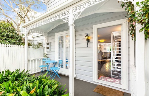 Ponsonby House | Beautiful Ponsonby Villa by Zodiak Stays