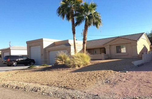 Lake Havasu City House | Beautiful Pool Home