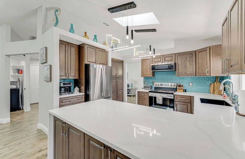 Port Orange House | Beautiful Port Orange Pool Home, in quiet neighborhood.