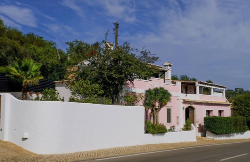 Sao Clemente Villa | Beautiful Portuguese farmhouse. All modern facilities, secluded, A/C, Pool