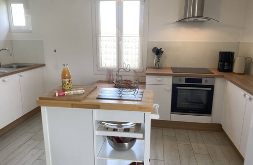 Anneville-sur-Mer House | Beautiful private villa for 6 guests with WIFI, TV, pets allowed and parking