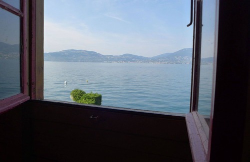 Aran House | Beautiful private villa for 8 guests with TV, terrace, panoramic view and parking