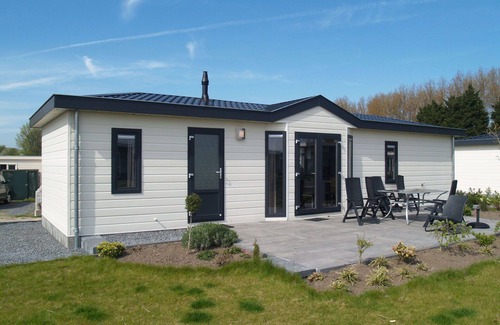 West-Graftdijk House | Beautiful private villa for 6 guests with WIFI, TV, terrace and parking