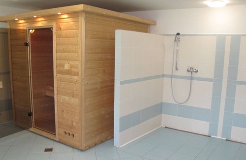 Mistrovice House | Beautiful private villa for 12 guests with hot tub, WIFI, TV, balcony, pets allowed and parking