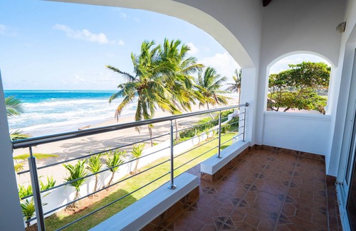 Cabarete Villa | Beautiful Private 10 Bedroom Beachfront Villa with hotel amenities